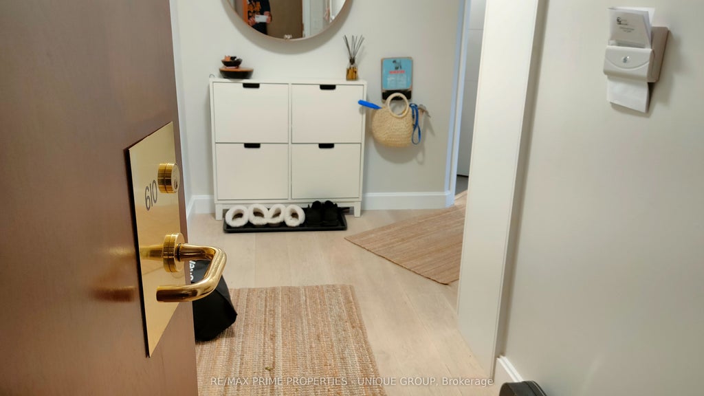 1 Palace Pier Court 610, Toronto W06