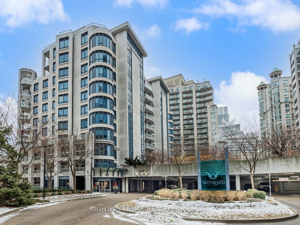 2095 Lake Shore Boulevard W Ph15, Toronto W06