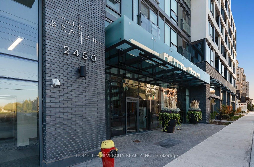 2450 Old Bronte Road 811, Oakville