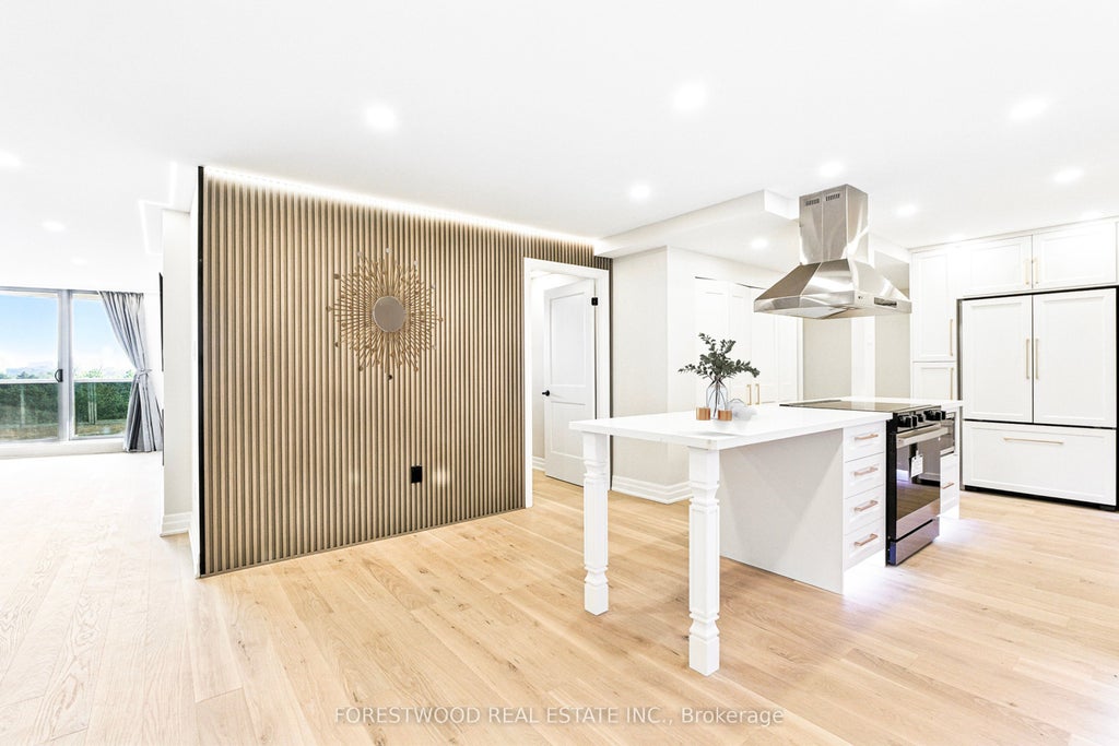 299 Mill Road 706, Toronto W08