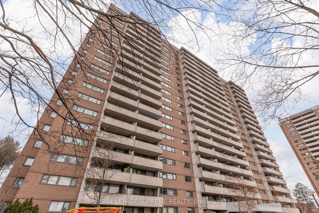 250 Scarlett Road 406, Toronto W03