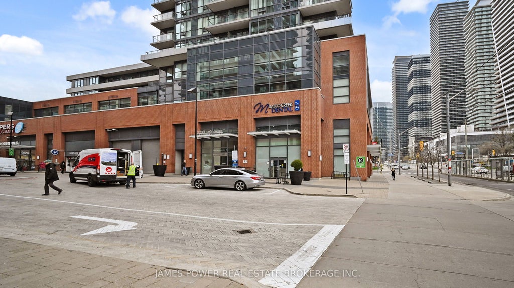 2200 Lake Shore Boulevard W 1007, Toronto W06