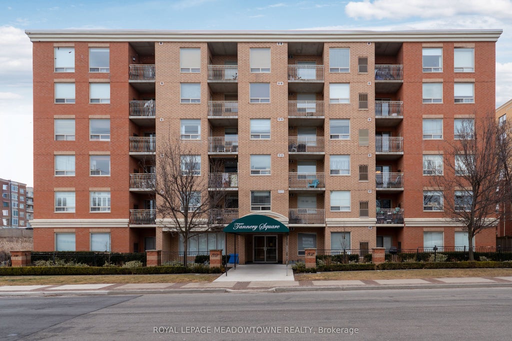 32 Tannery Street 404, Mississauga