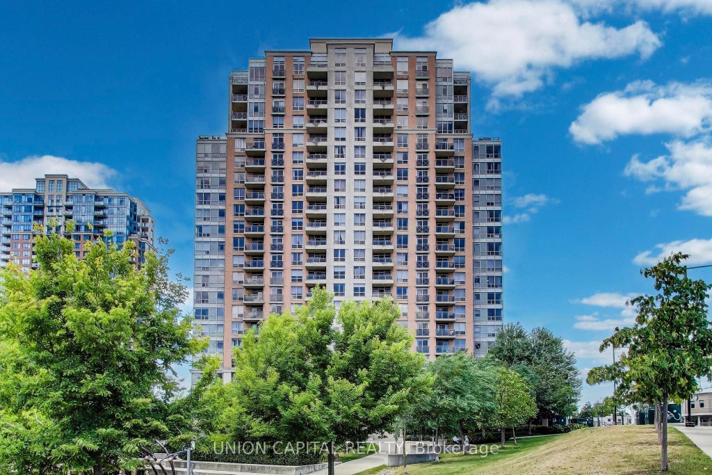 5229 Dundas Street W 1104, Toronto W08