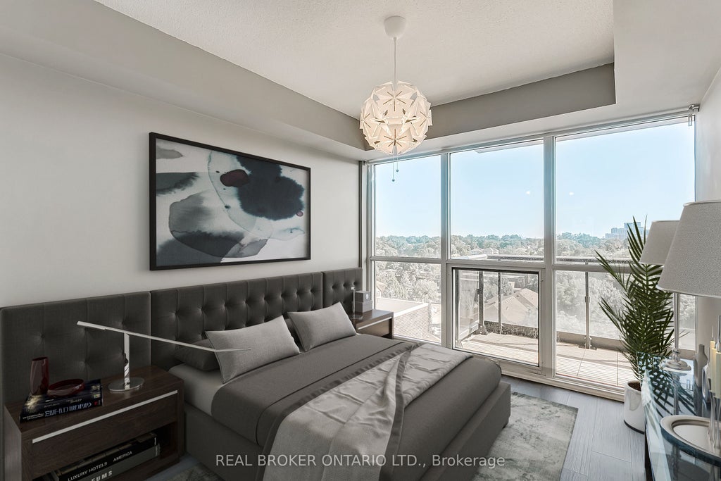 26 Gibbs Road 832, Toronto W08