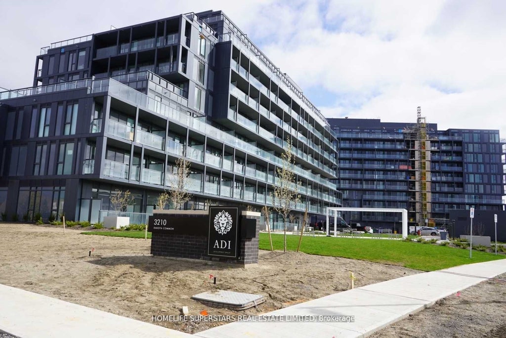 3200 Dakota Common Road B513, Burlington