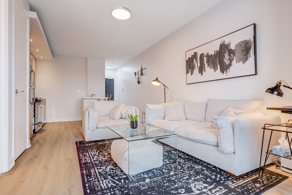 165 Legion Road N 2623, Toronto W06