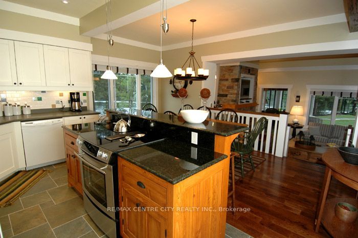 1020 Birch Glen Road Villa16, Lake of Bays