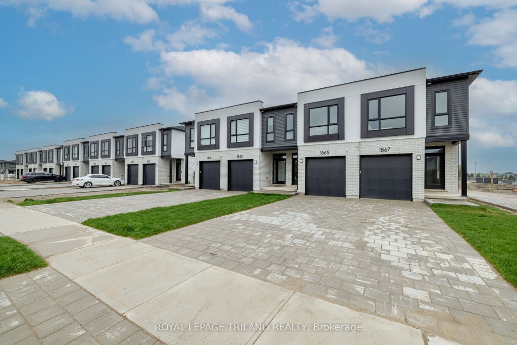 794 Banyan Lane, London North