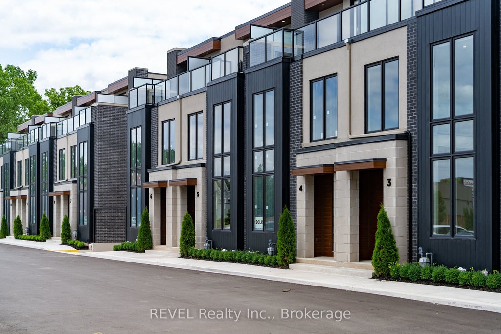 1397 York Road 10, Niagara-on-the-Lake