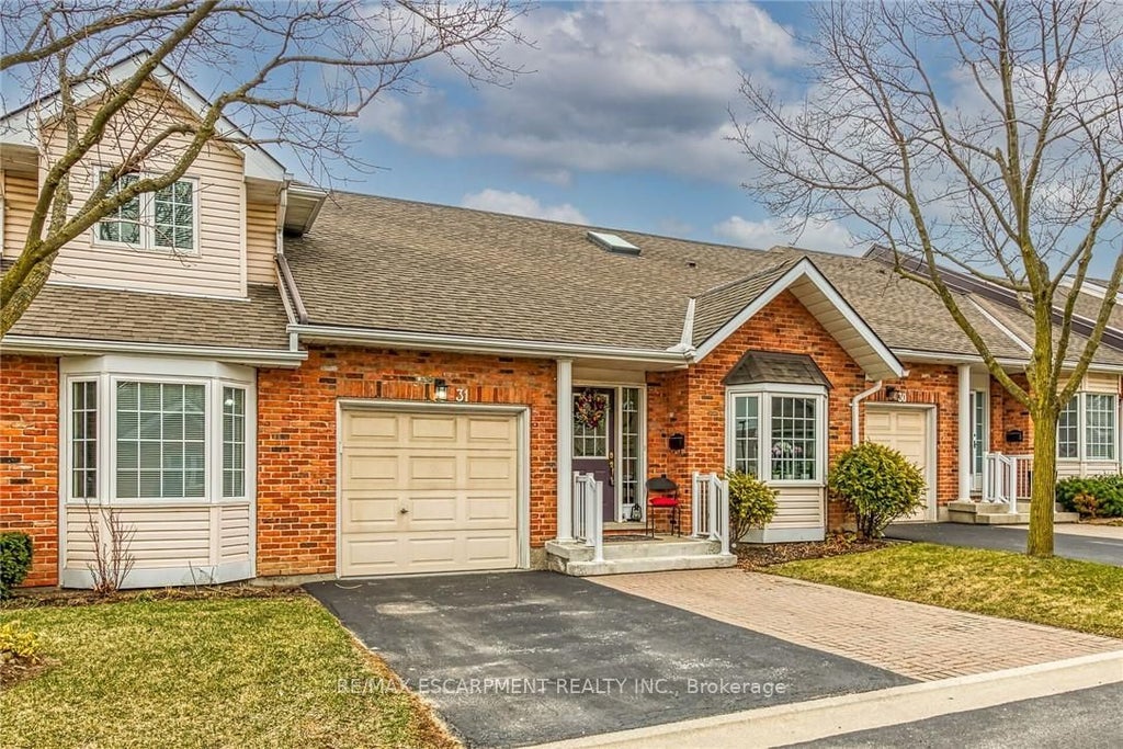 810 Golf Links Road 31, Hamilton