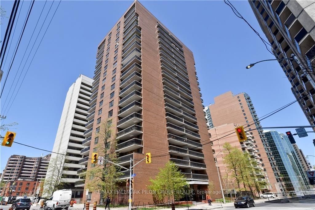 475 Laurier Avenue W 1504, Ottawa Centre