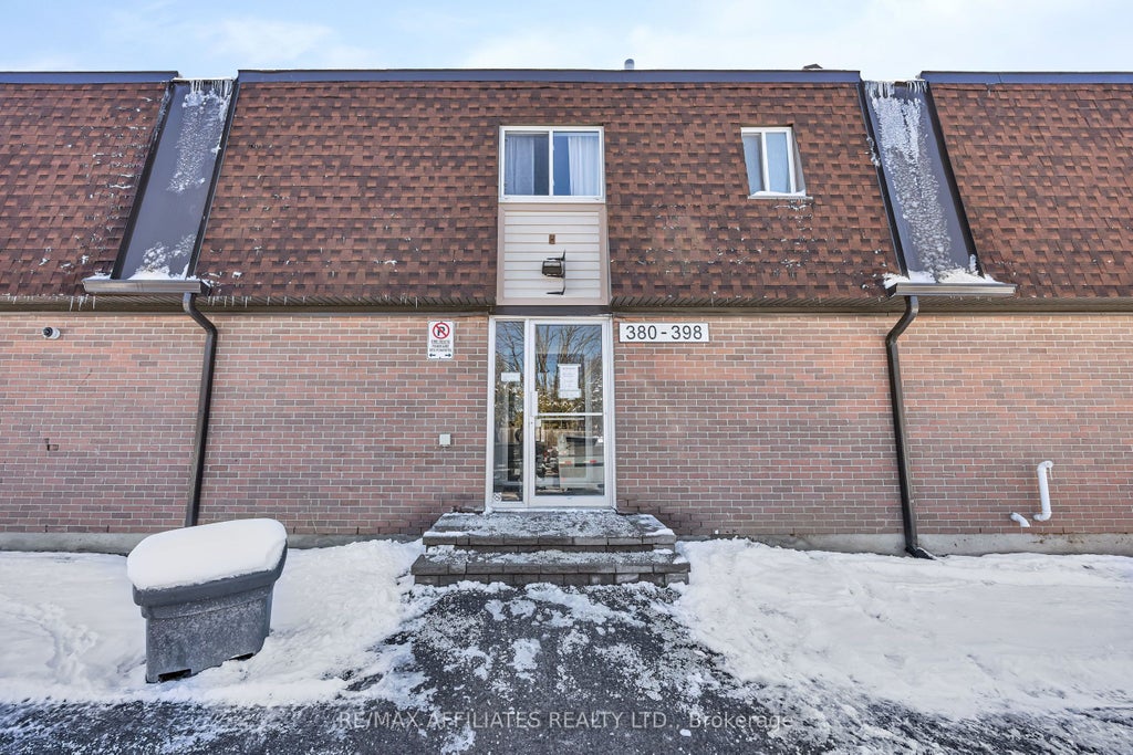 392 Garden Glen Private 67, Meadowlands - Crestview and Area