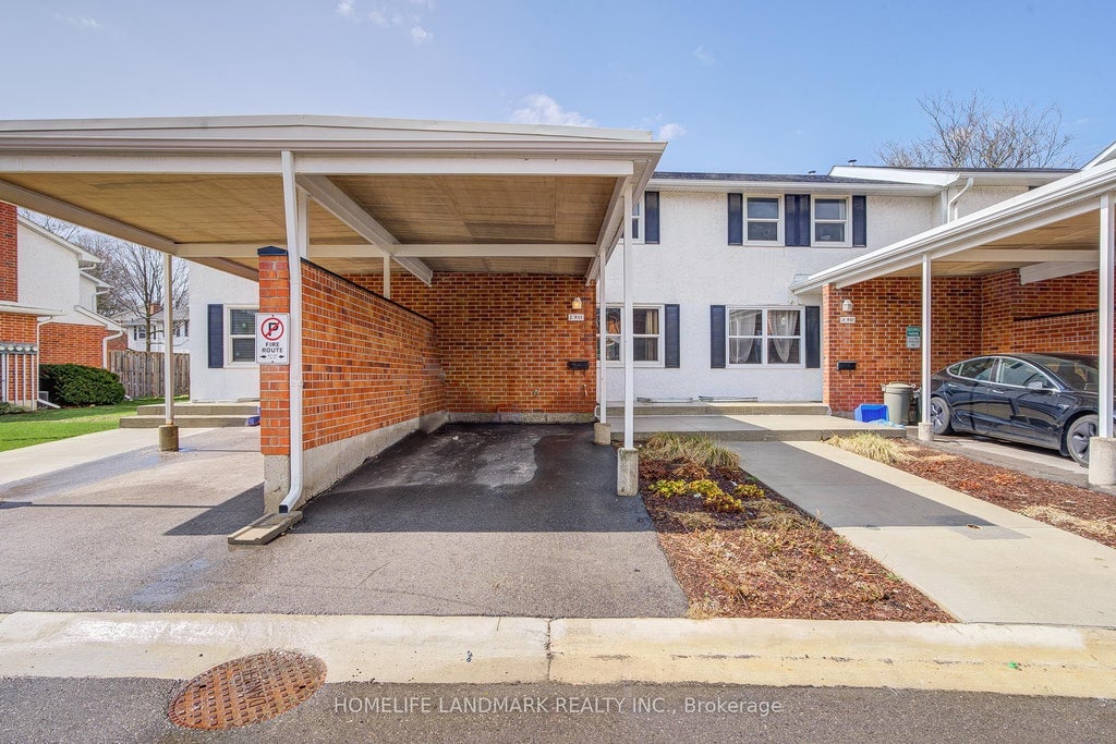 401 Keats Way 2, Waterloo