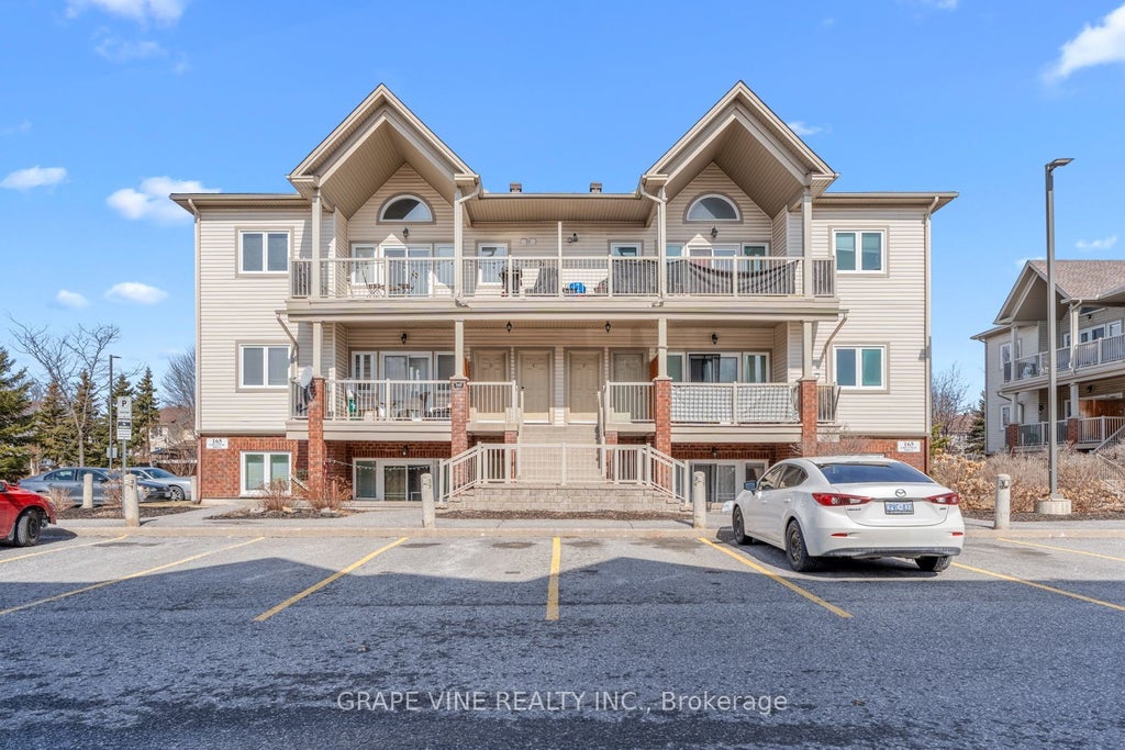 165 Crestway Drive #d, Barrhaven