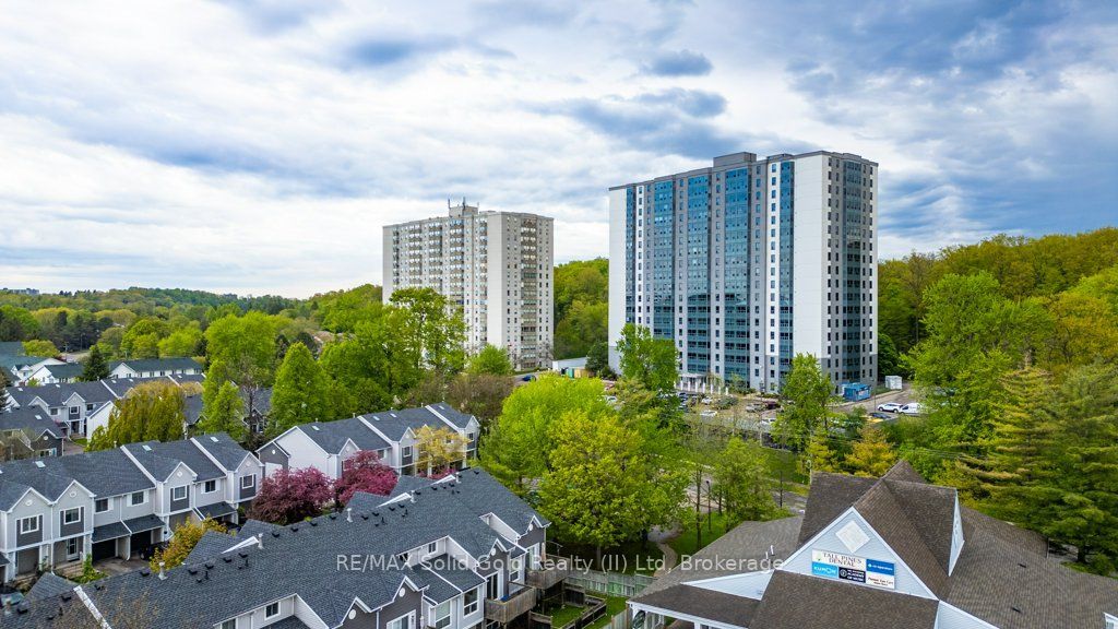 55 Green Valley Drive 1710, Kitchener