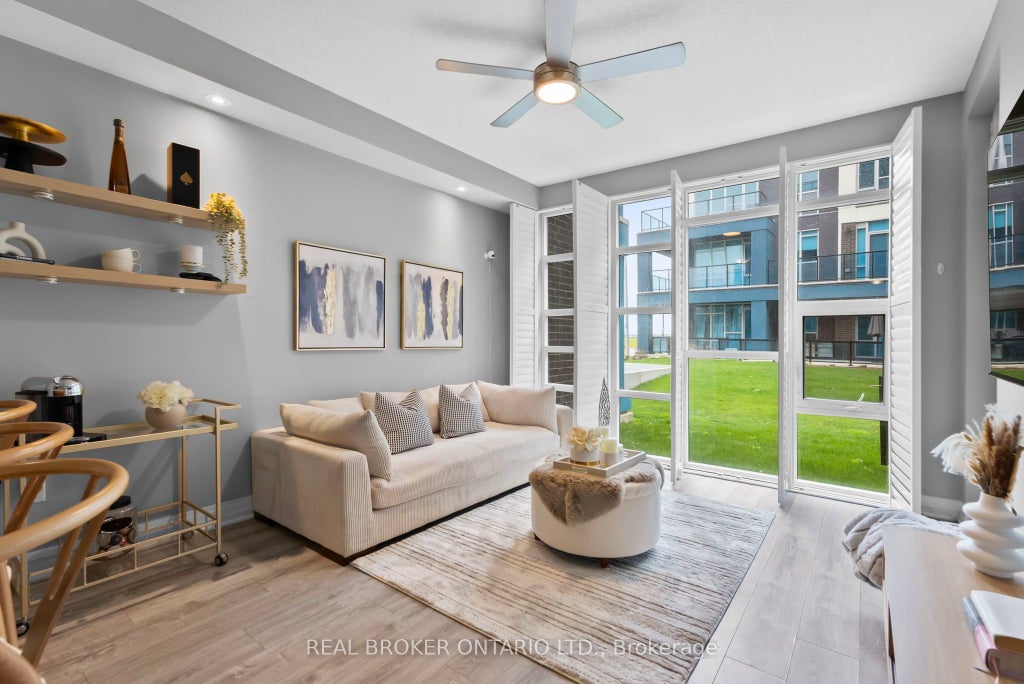 10 Concord Place W 110, Grimsby