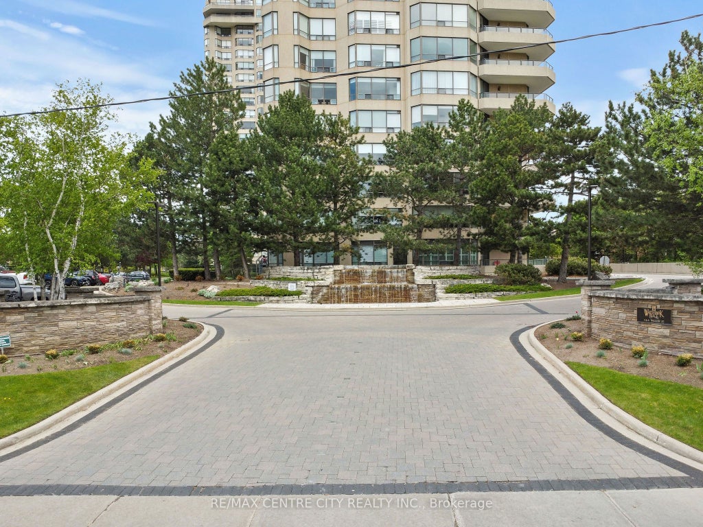 4 Willow Street 808, Waterloo