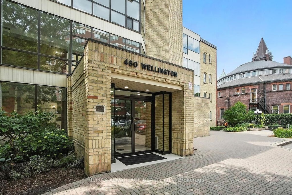 460 Wellington Street 408, London East