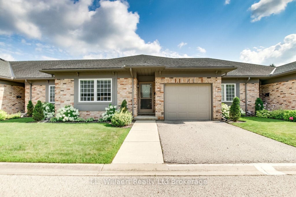 7-105 King Street Unit 4, Tillsonburg