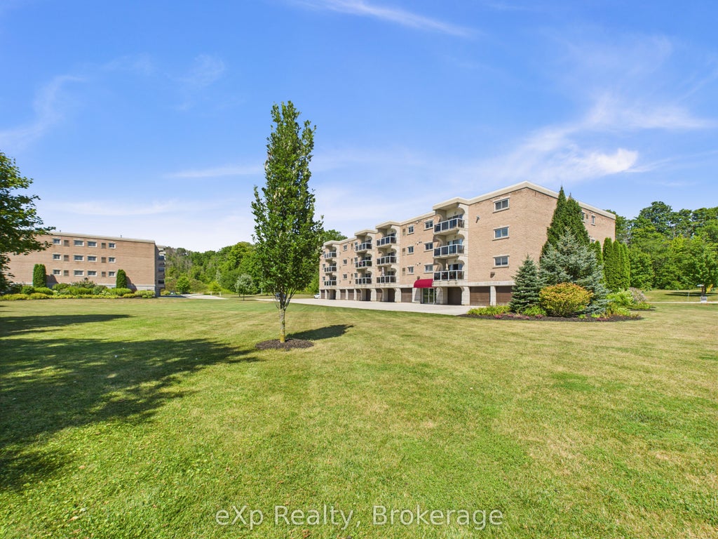 85 William Street N 202, Brockton