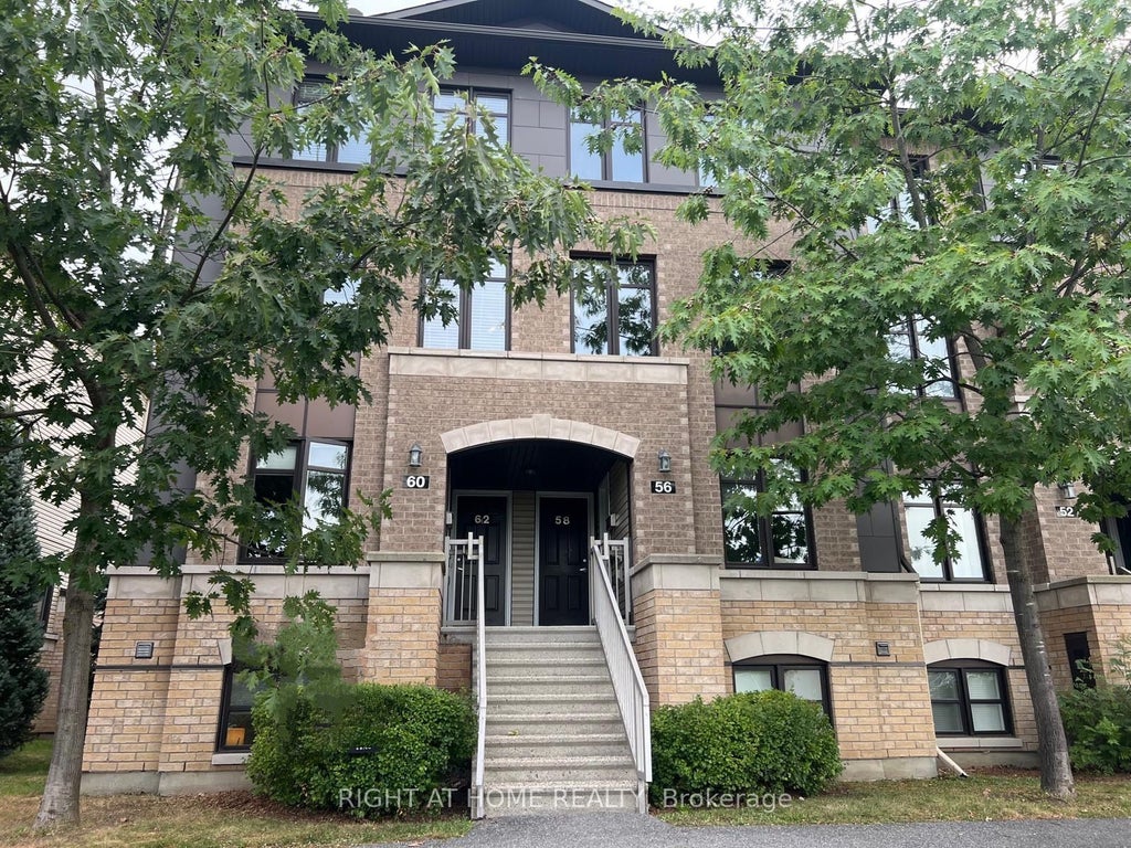 62 Argent Private 25, Kanata