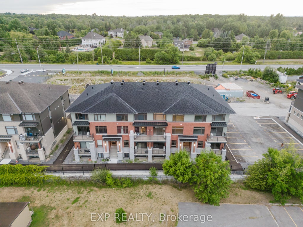 827 Silhouette Private, Barrhaven
