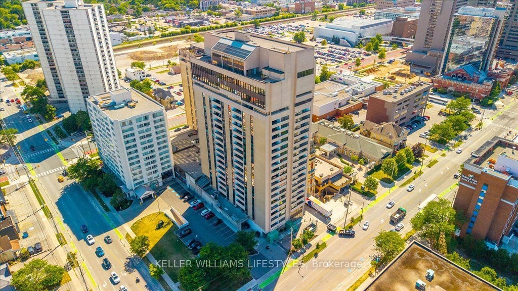 389 Dundas Street 1601, London East