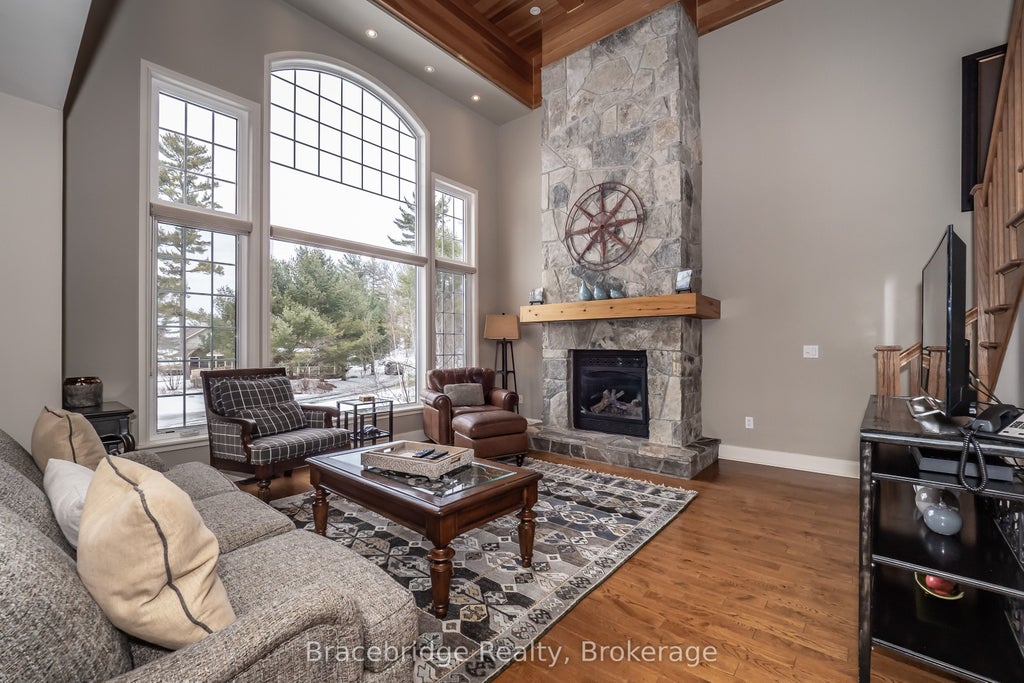 3876 Muskoka Road 118 Highway W Carling 10 W3, Muskoka Lakes