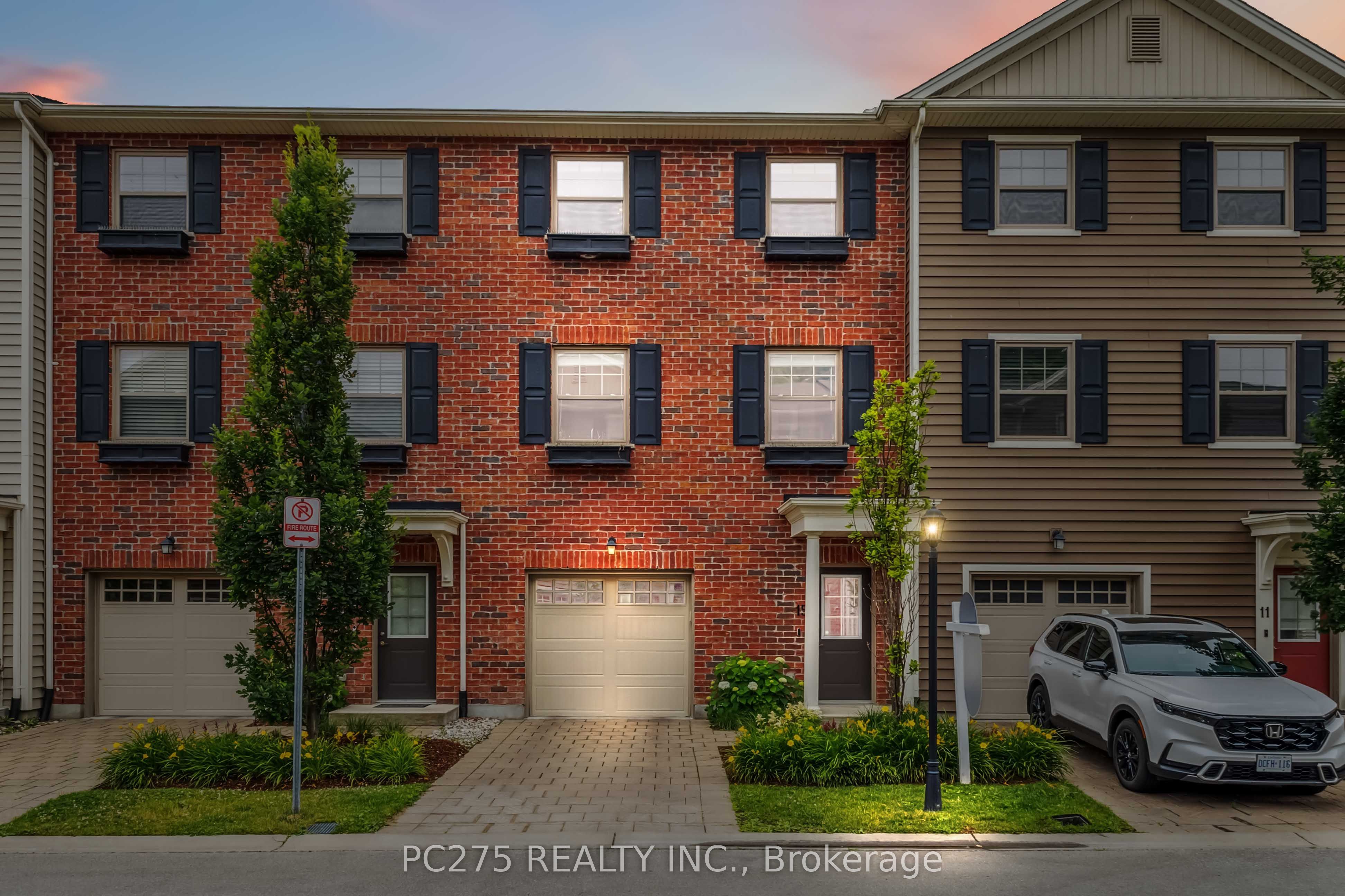 Photo of Listing #X12370699