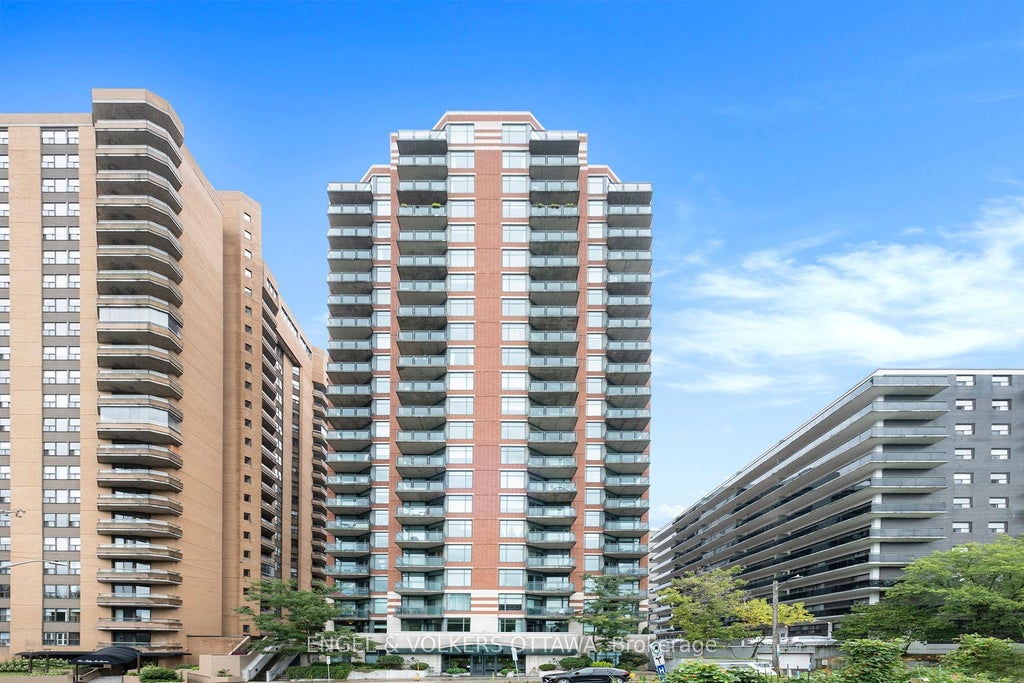 570 Laurier Avenue W 203, Ottawa Centre