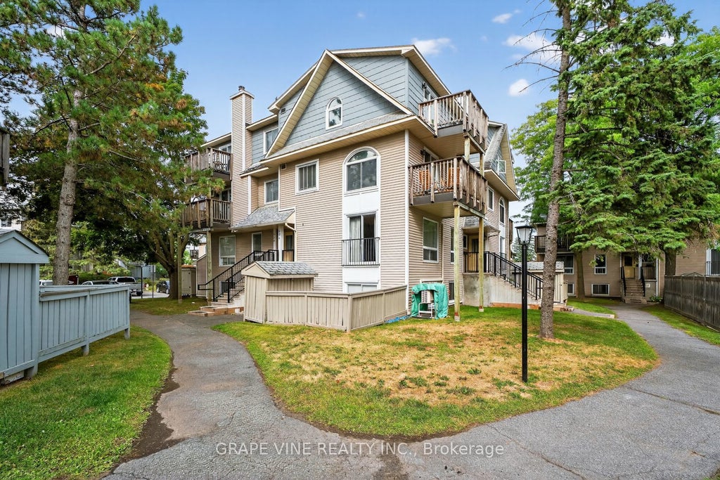 606 Tanguay Court, Kanata