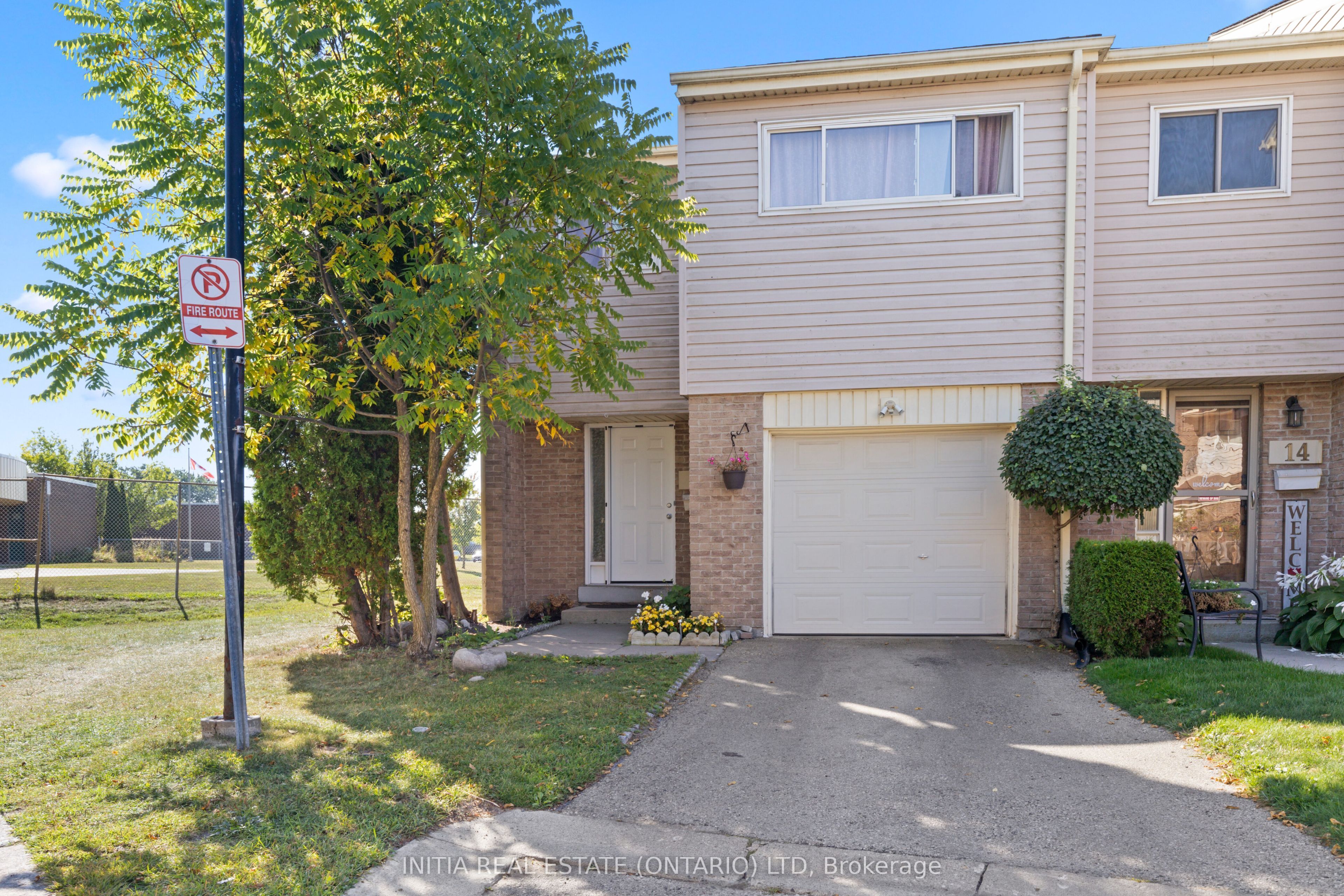 Photo of Listing #X12384945