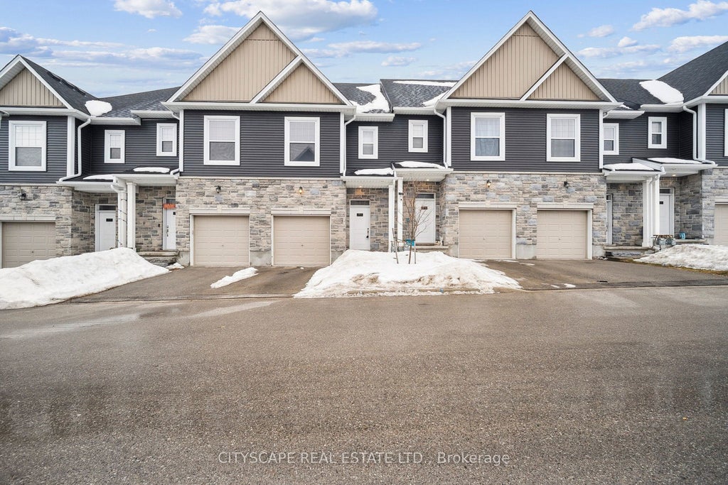 439 Athlone Avenue B3, Woodstock