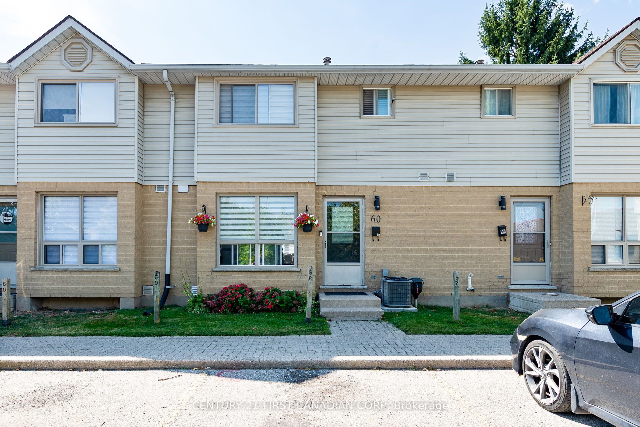 Photo of Listing #X12406420