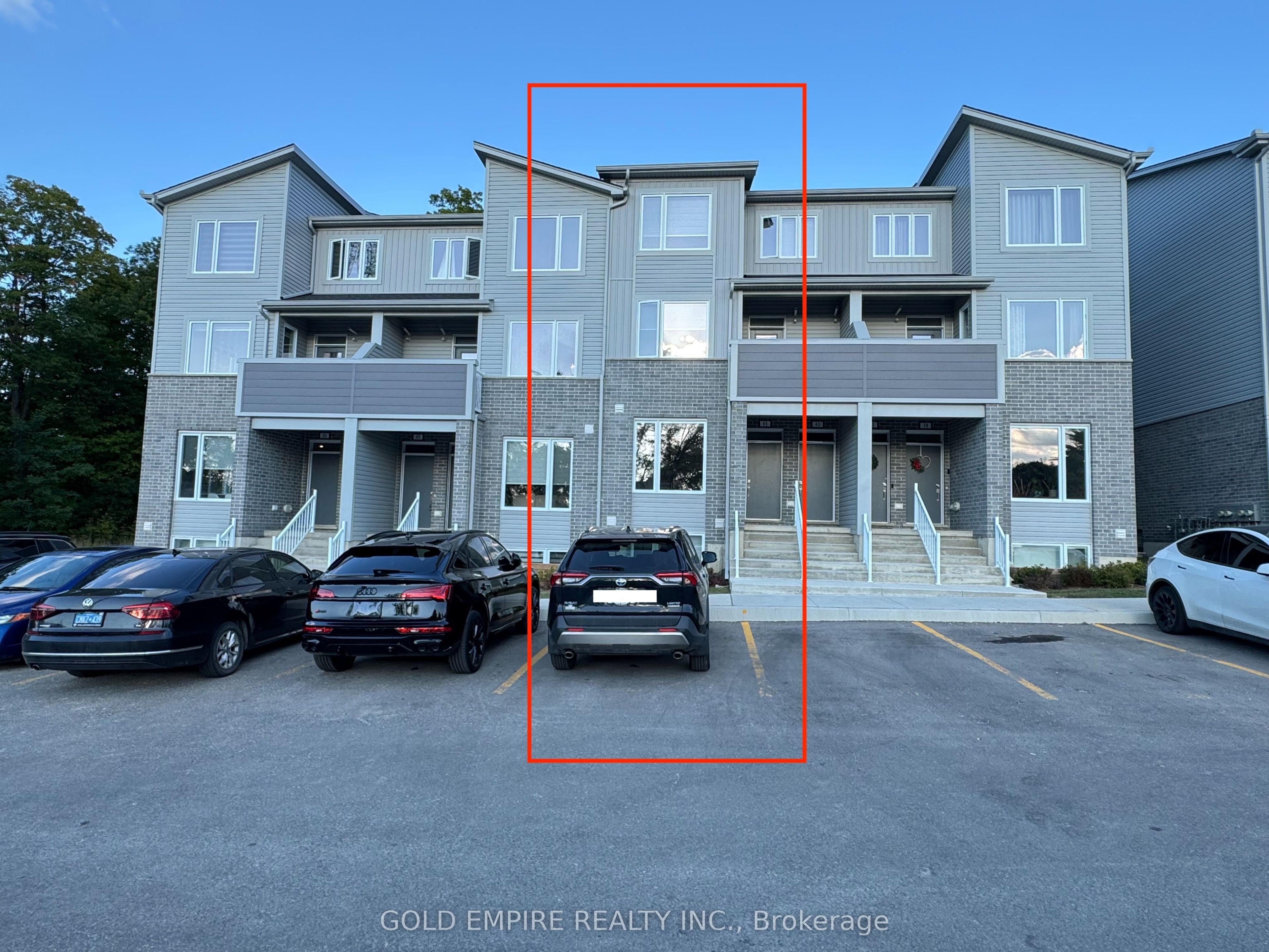 Photo of Listing #X12408687