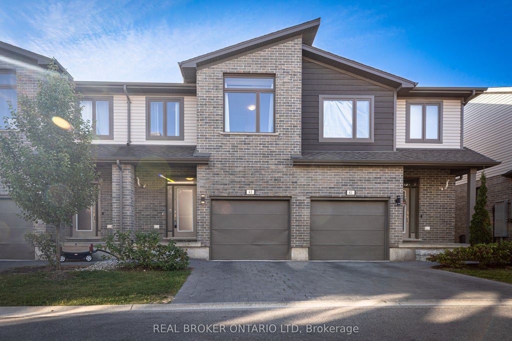 1960 Dalmagarry Road 43, London North