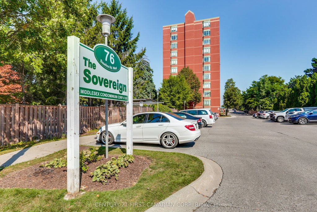 76 Base Line Road W 201, London South