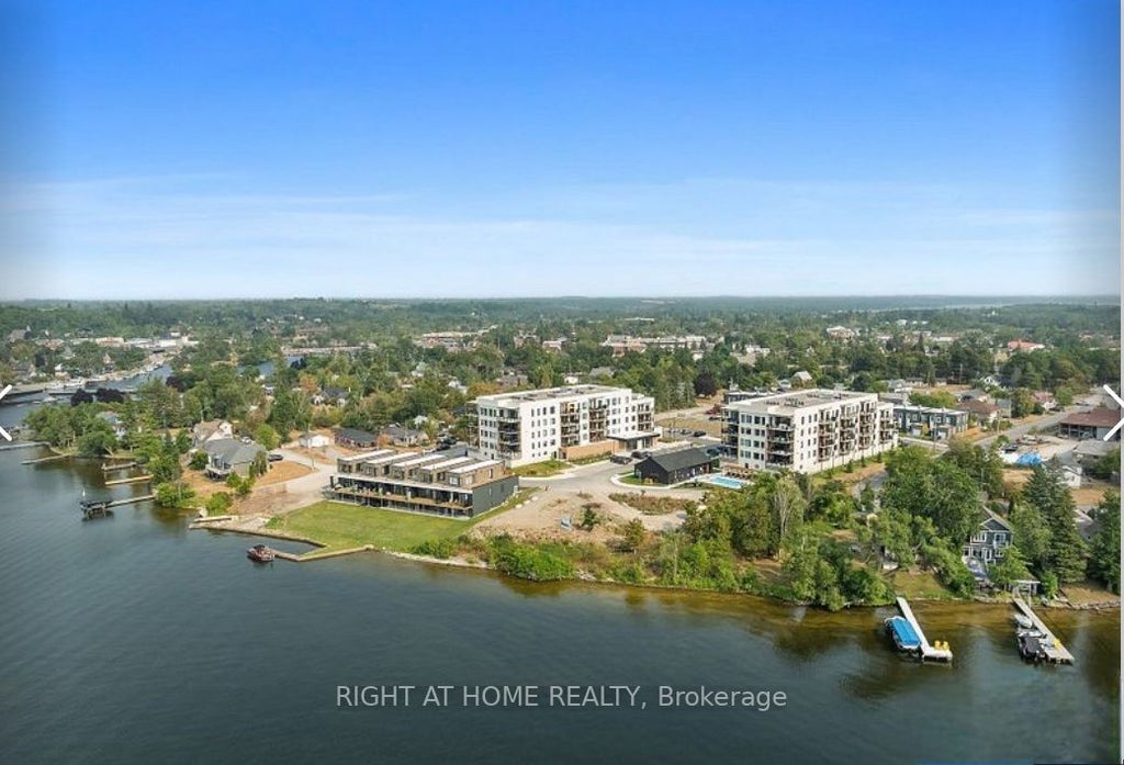 19b West Street N 304, Kawartha Lakes