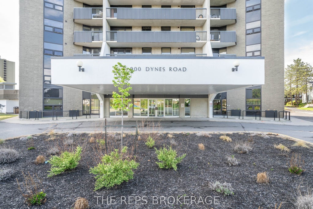 900 Dynes Road 2001, Mooneys Bay - Carleton Heights and Area