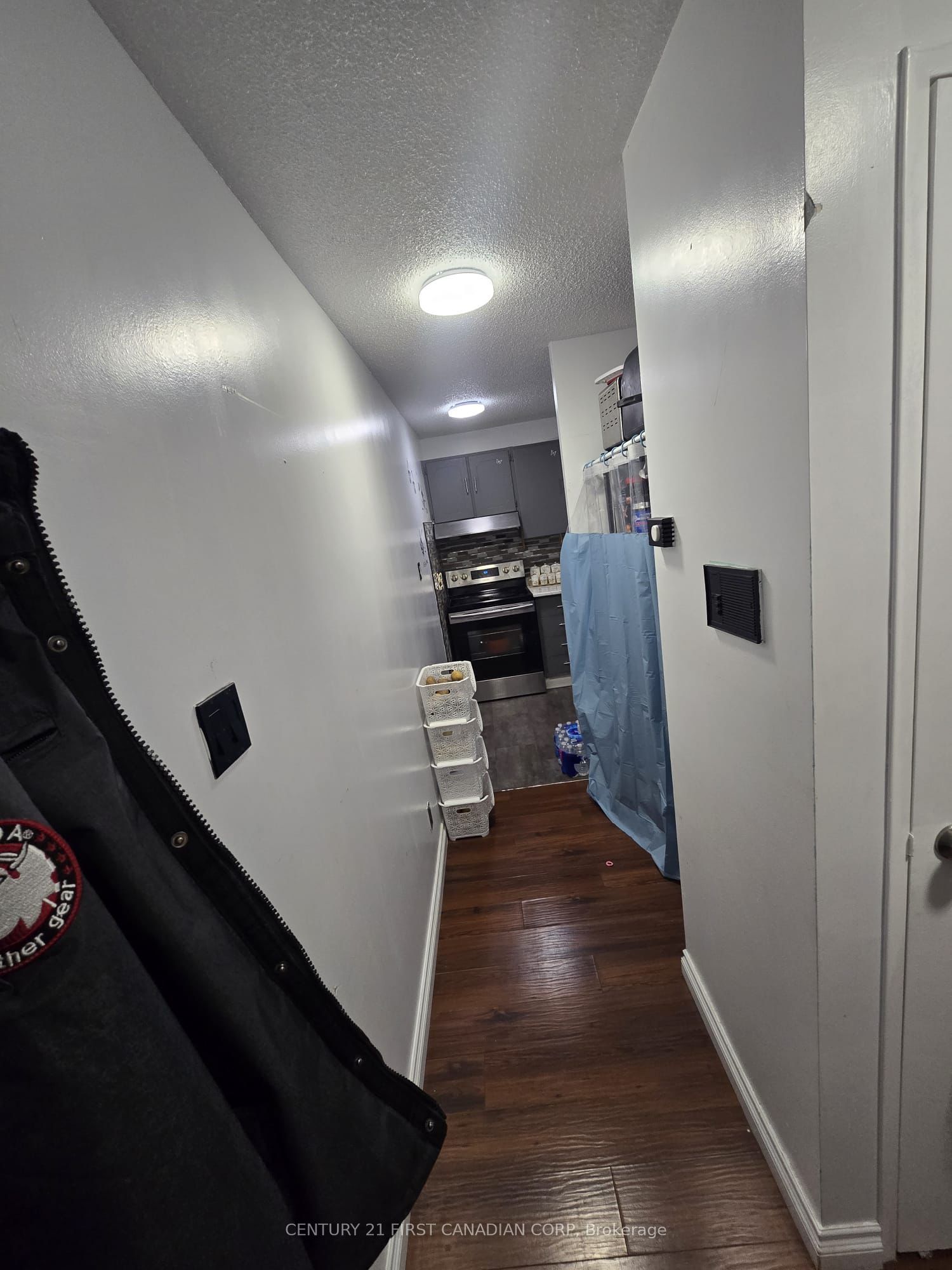 Photo of Listing #X12423669