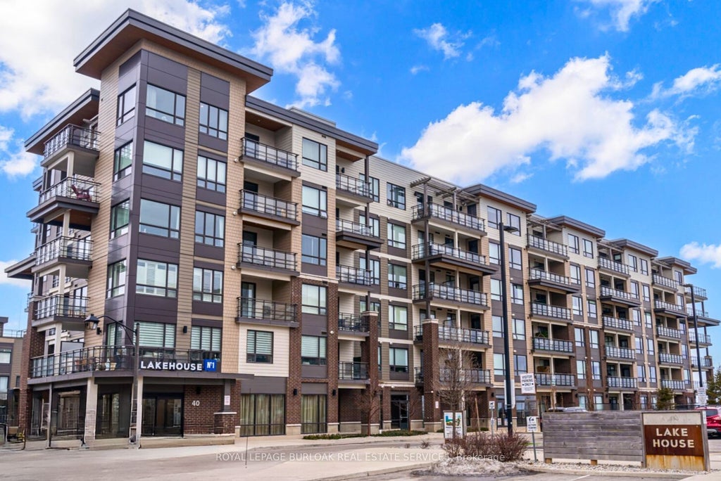 40 Esplanade Lane 422, Grimsby