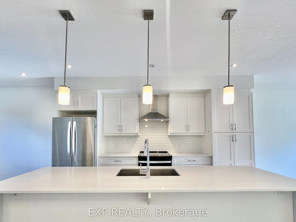 16 Duggan Lane N, Guelph