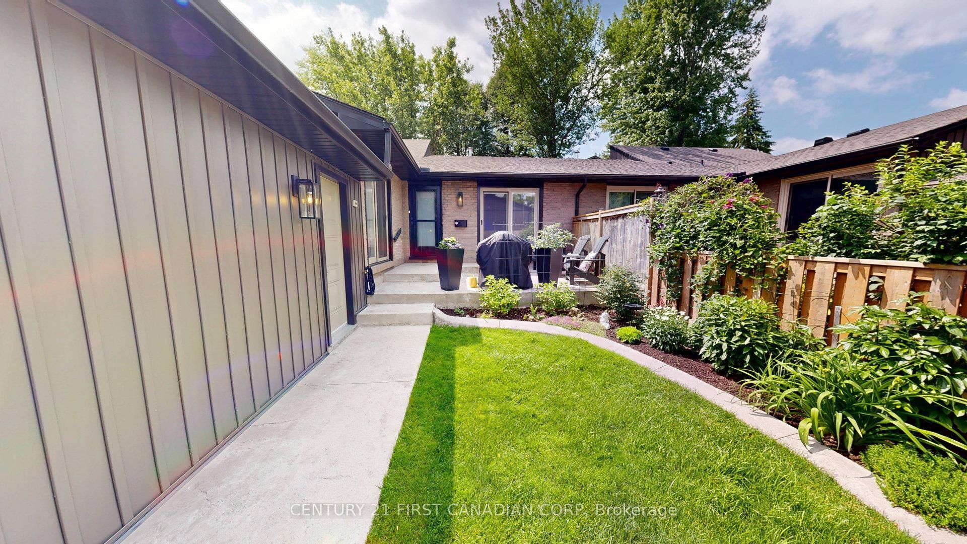 Photo of Listing #X12434341