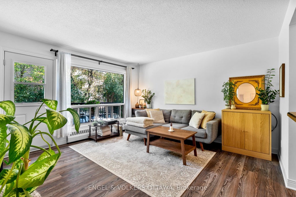 270 Beechwood Avenue 11, Vanier and Kingsview Park