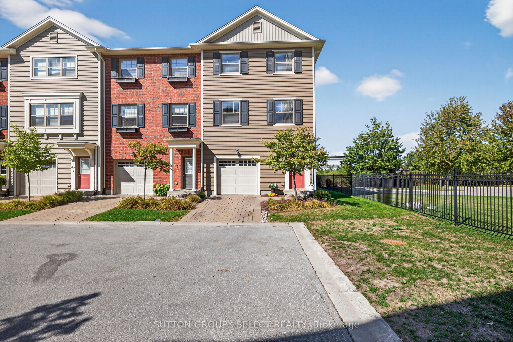 Photo of Listing #X12438098