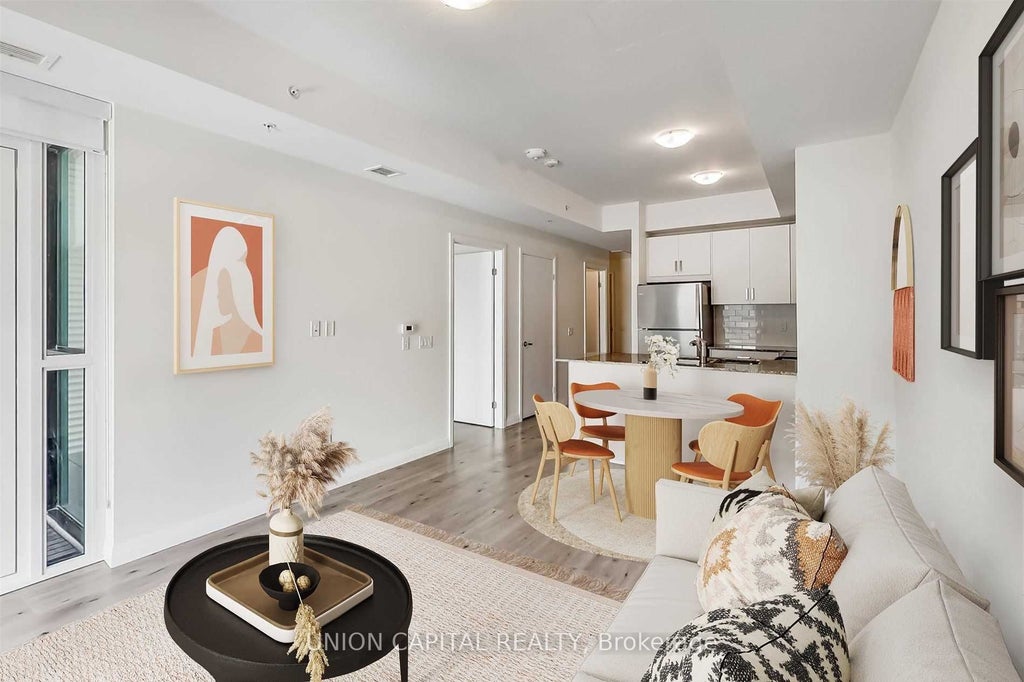 60 Charles Street W 801, Kitchener