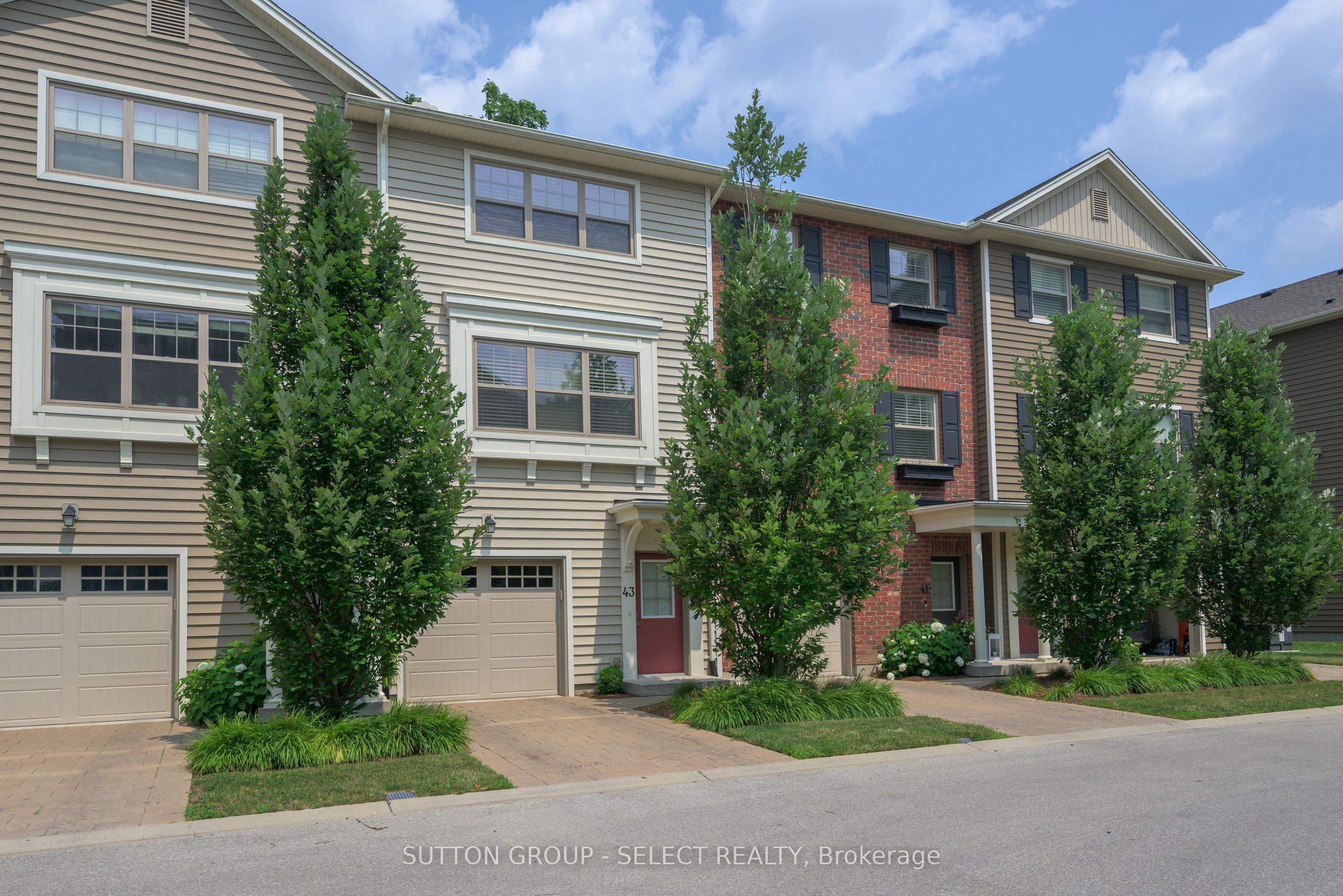 Photo of Listing #X12439501