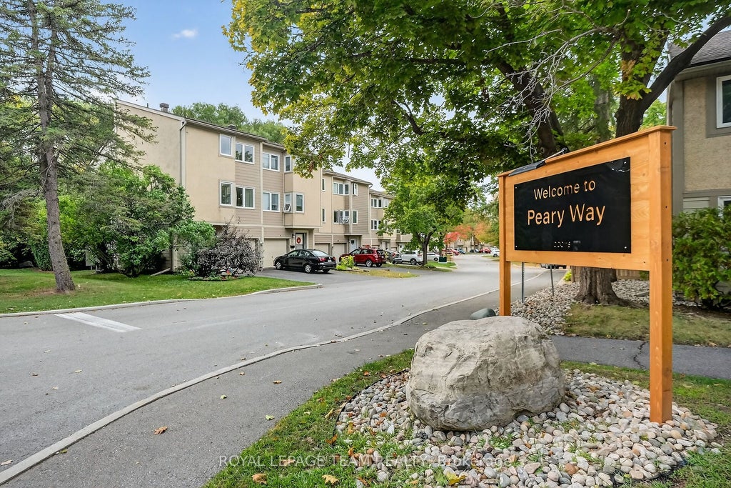 11 Peary Way, Kanata
