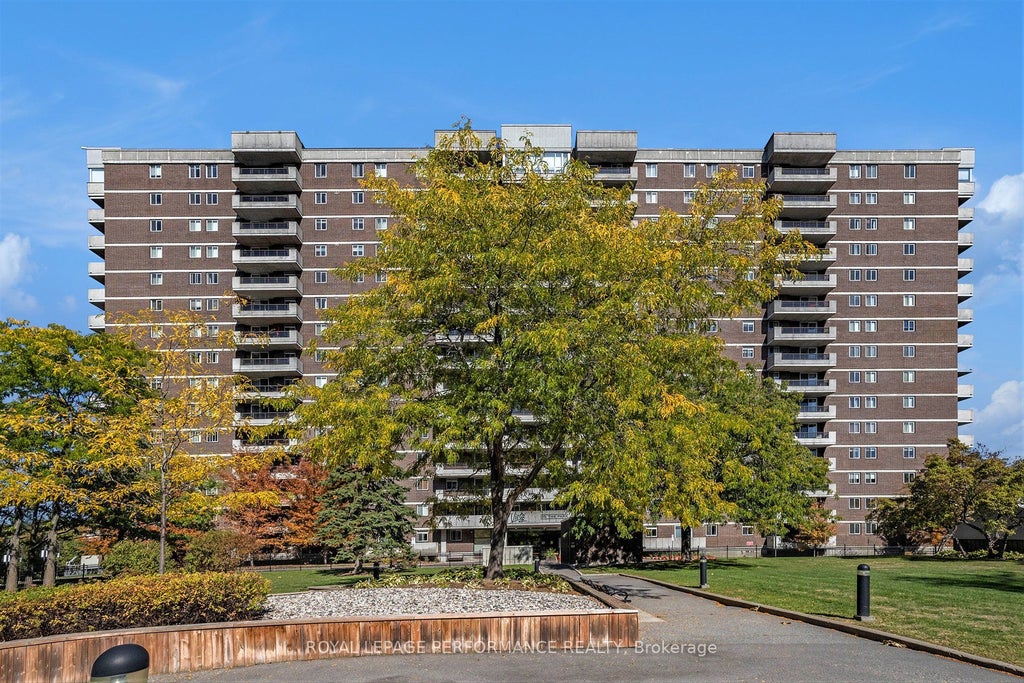 1705 Playfair Drive 101, Alta Vista and Area